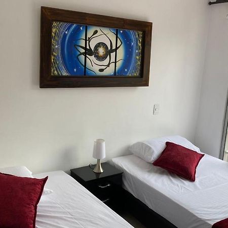 Amoblado Gemas San Joaquin 201 Apartman Medellín Kültér fotó